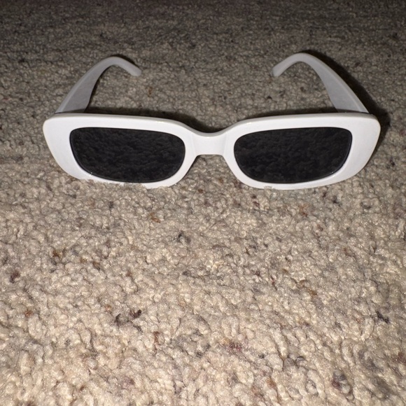 Amazon White Rectangular Glasses - Picture 1 of 3